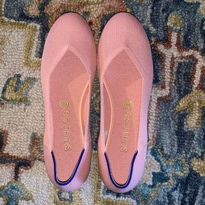 Pink / Blue lined Rothy’s flats - size 9.5